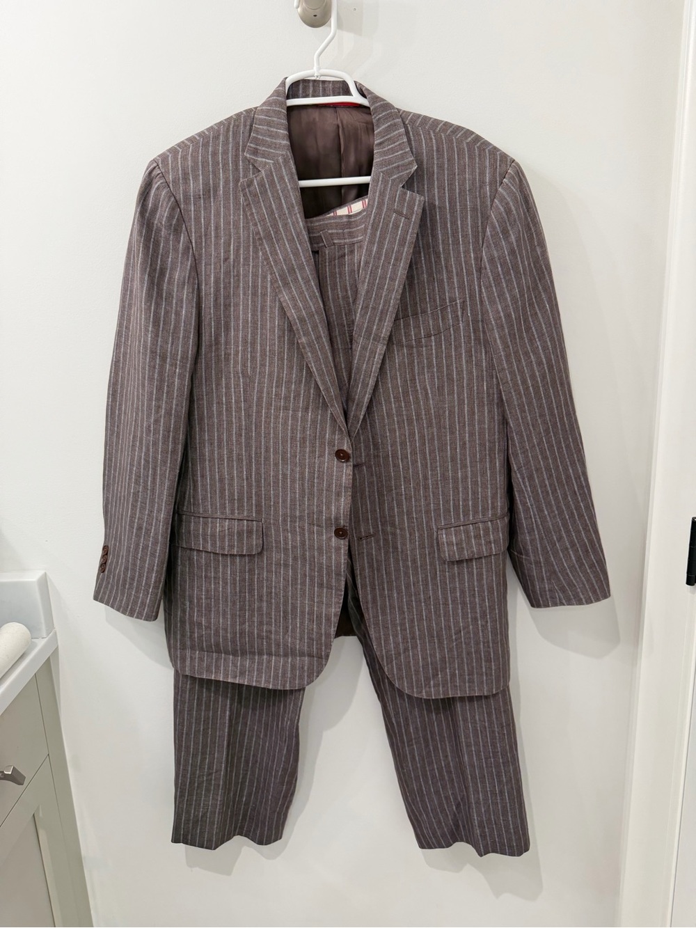 Isaia Napoli Men’s Two Piece Linen Suit Brown Blue Pinstripe, 44R, 38x30